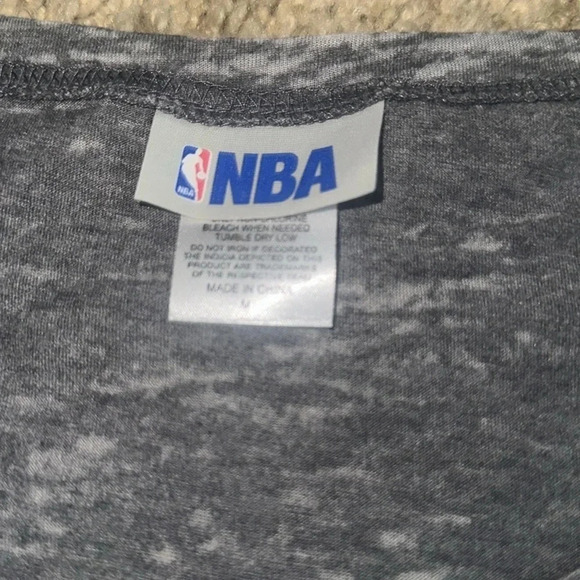 NWT Ladies NBA Lakers T-Shirt (M) - Picture 5 of 5